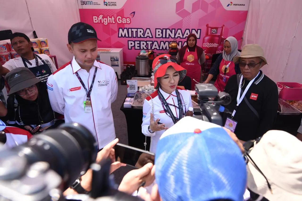 Gelaran  Grand Prix of Indonesia 2023 mendorong peningkatan omzet UMKM) binaan Pertamina, yang mencapai Rp689,6 juta atau naik  53% dibandingkan tahun lalu. (Foto: Dok. Pertamina)