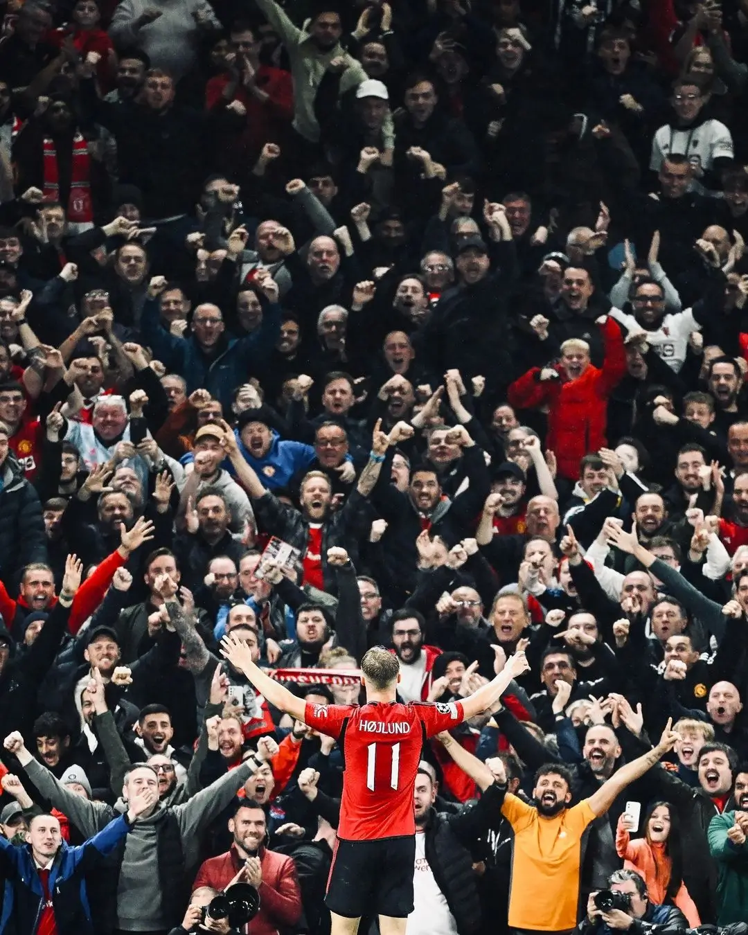 Tikung Menikung Miliarder dalam Saga Pembelian Manchester United