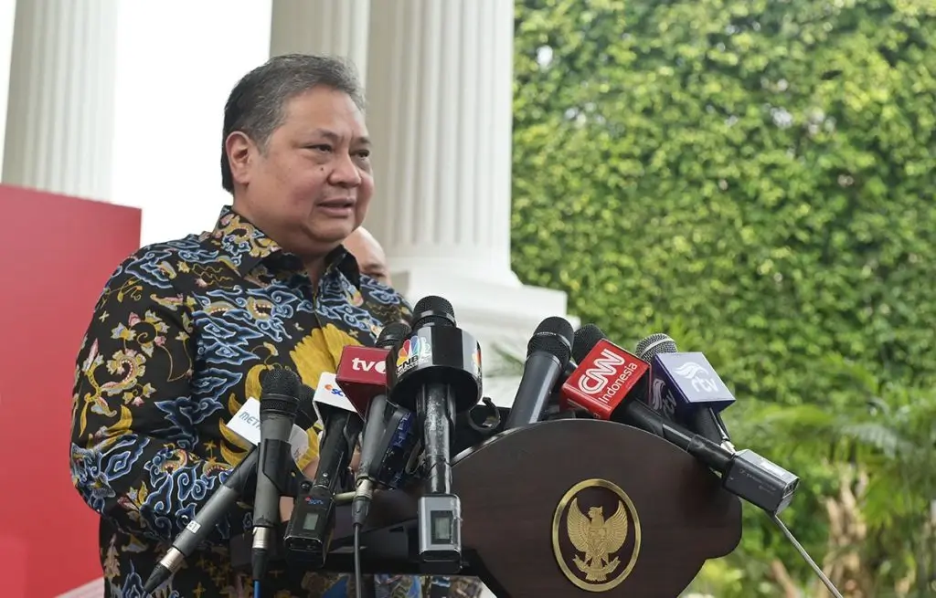 Foto: Menko Perekonomian Airlangga Hartarto memberikan keterangan pers, Jumat (06/10/2023), di Jakarta. (dok. Humas Setkab/Dandy)