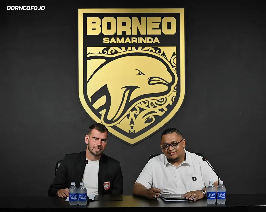 Wiljan Pluim Resmi Gabung Borneo FC  PSM Pensiunkan Nomor 80