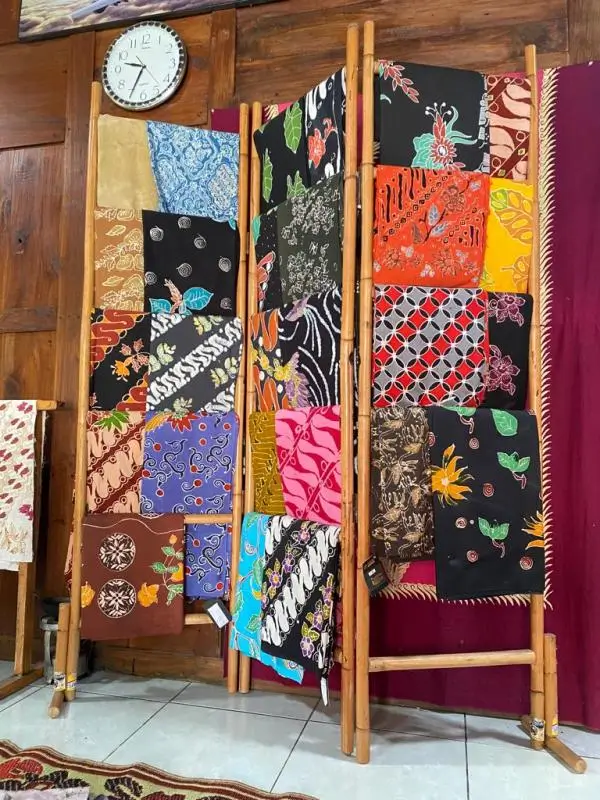 Batik Cangkring Khas Gunungkidul  Lestarikan Kearifan Lokal