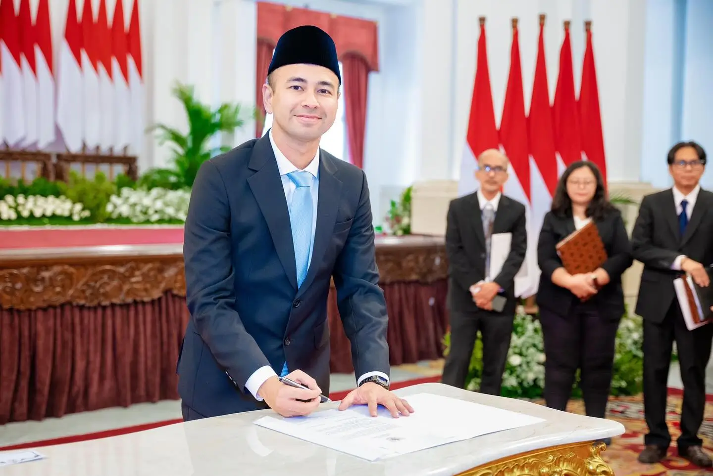 Raffi Ahmad dilantik sebagai Utusan Khusus Presiden Bidang Pembinaan Generasi Muda dan Pekerja Seni. (Foto: Instagram/raffinagita1717)