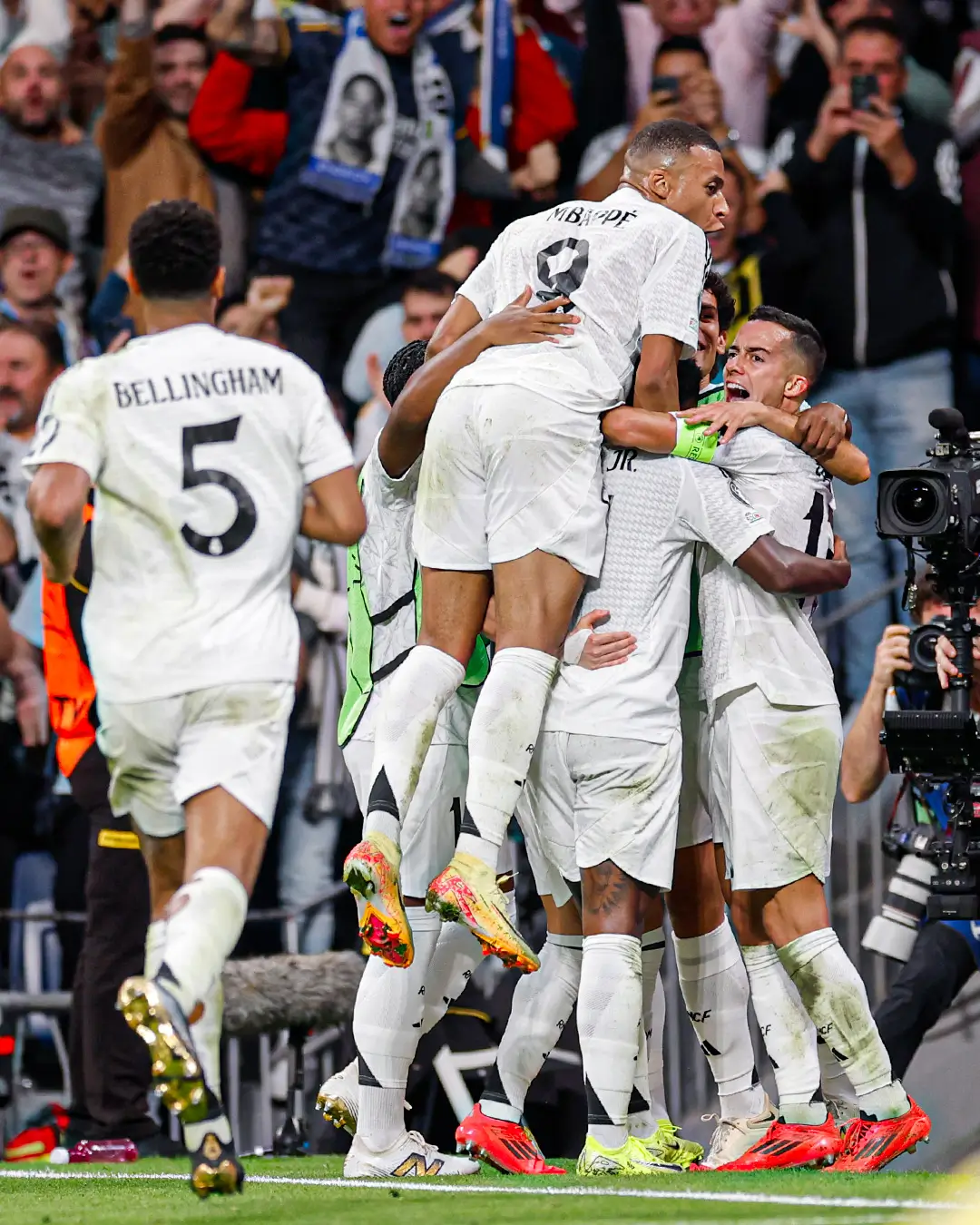 Real Madrid tertinggal dua gol lebih dulu sebelum menang 5-2 atas Borussia Dortmund. Foto: Istimewa