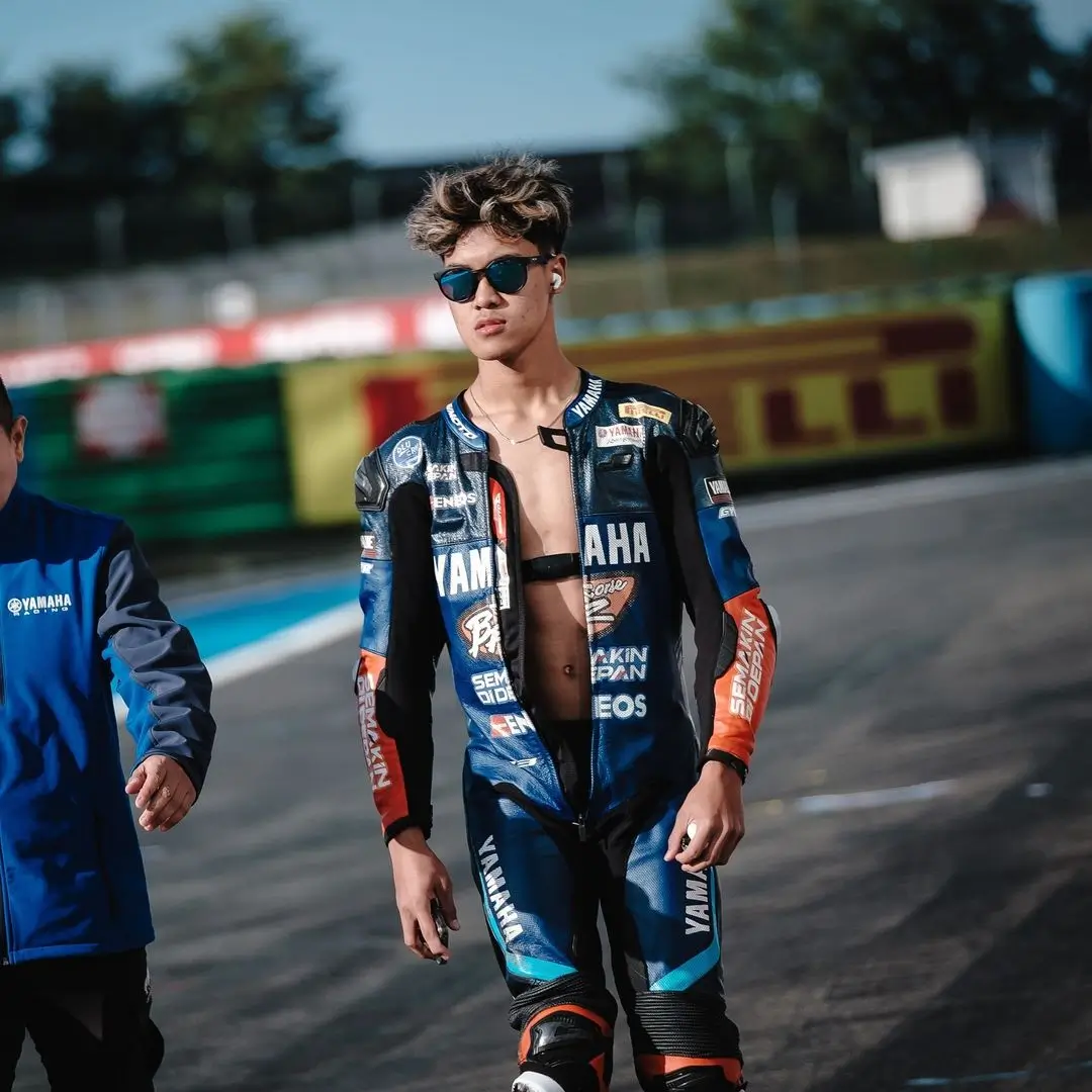 Salut  Aldi Satya Mahendra Catat Sejarah sebagai Pembalap Indonesia Pertama yang Juarai WorldSSP300