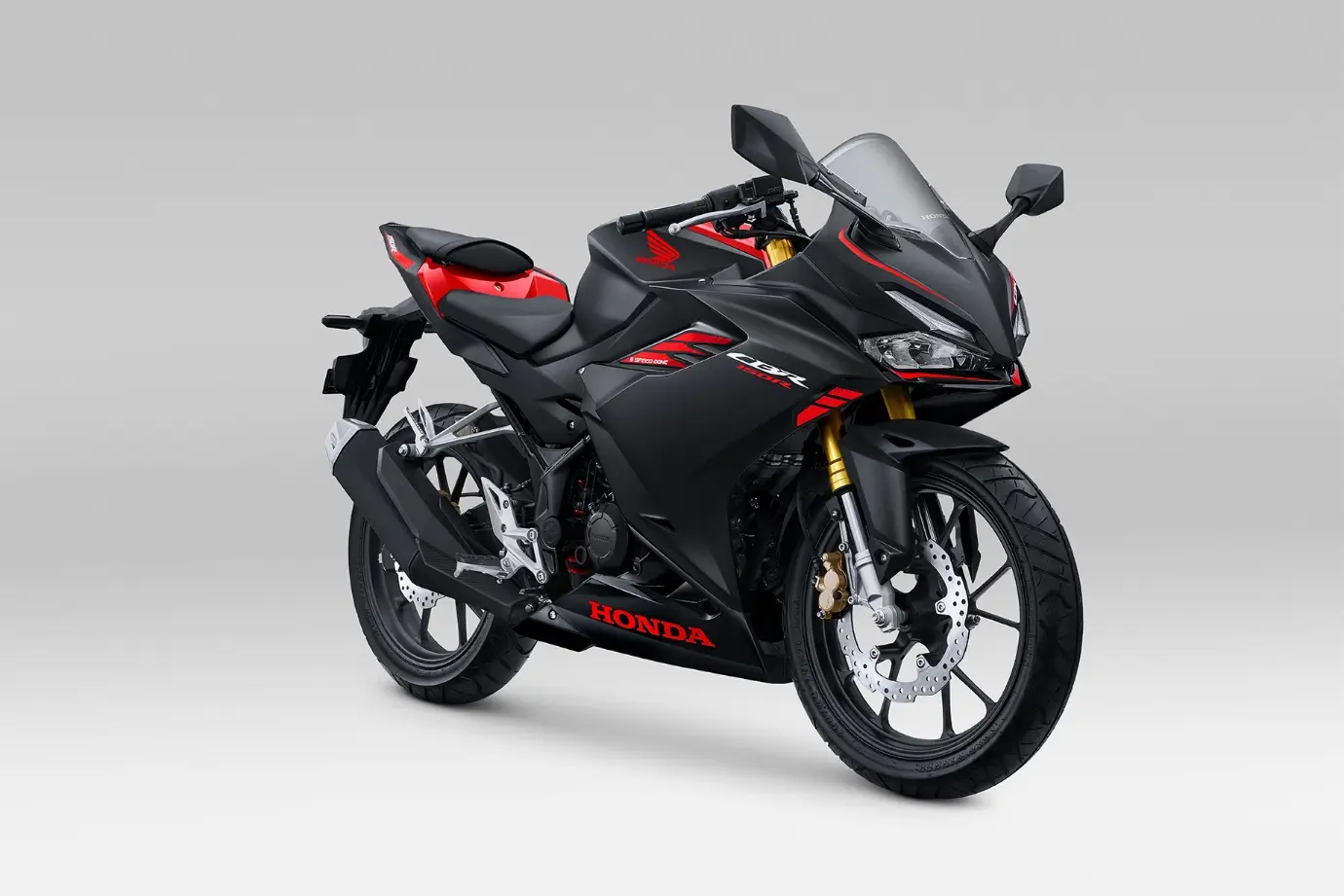 Dapat Penyegaran  Honda New CBR150R Kini Tampil Makin Agresif 