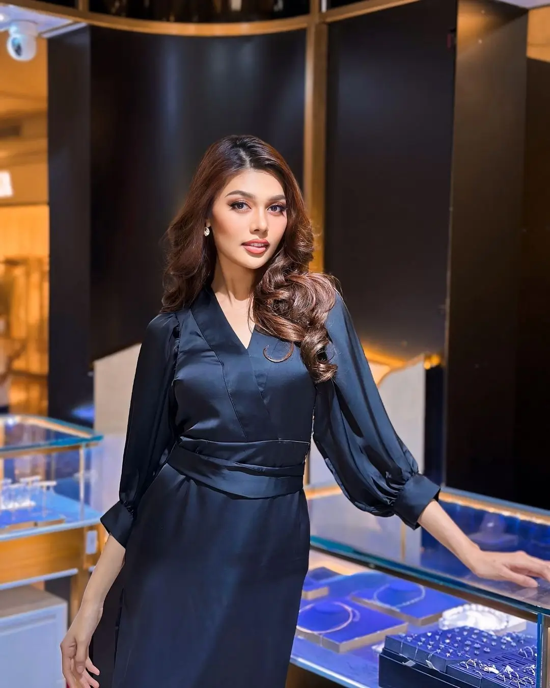 Nova Liana  dari Gadis Dusun hingga Jadi Runner up Kelima Miss Grand International 2024 