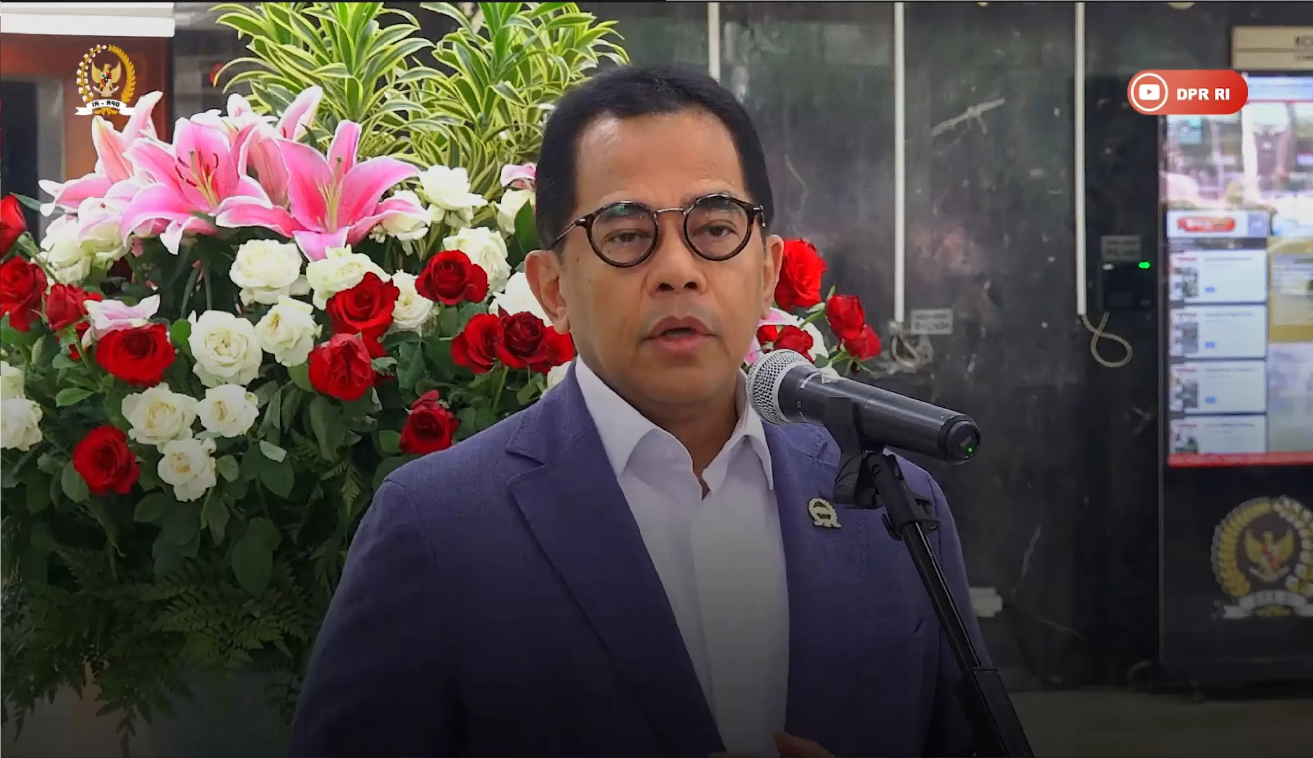 Sekjen DPR RI, Indra Iskandar. (Foto: Tangkapan layar YouTube/DPR RI)