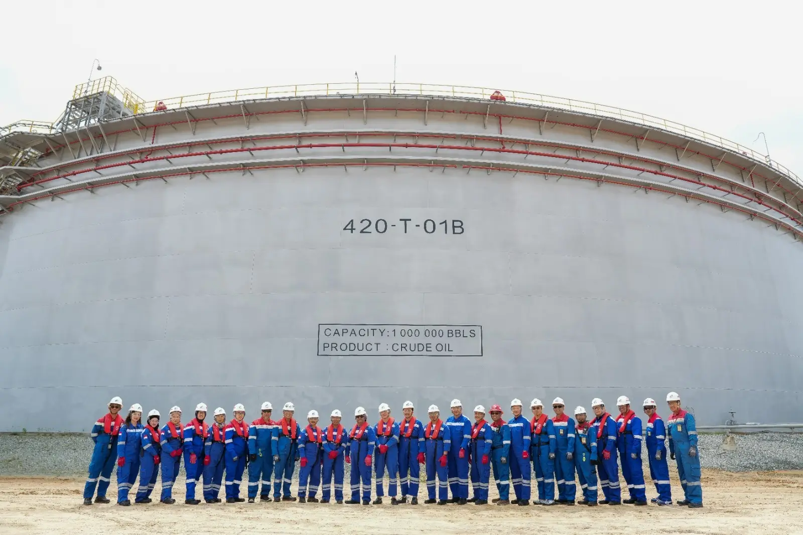 Tangki raksasa Lawe-Lawe, terbesar di Asia Tenggara akan dioperasikan pada November 2025. (Foto: Dok. Pertamina)