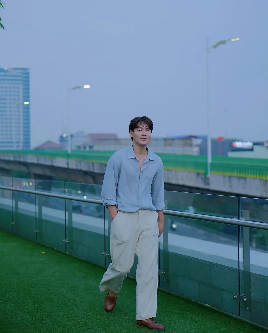 6 Inspirasi Outfit Bapak Bapak Stylish ala Na Daehoon  Bapak Tiga Anak yang Tetap Modis