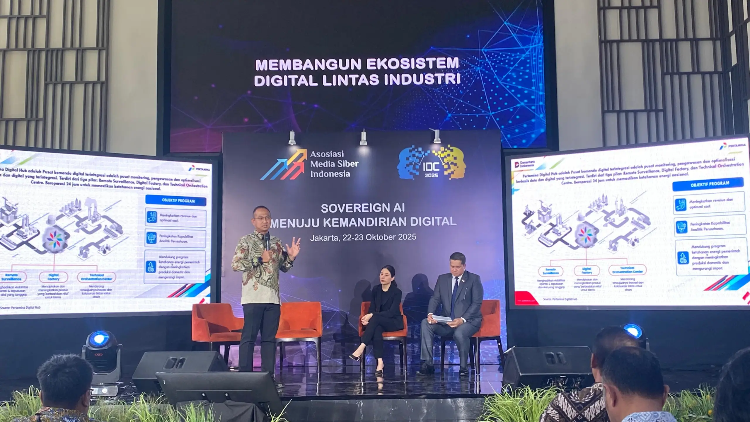 Corporate Secretary PT Pertamina (Persero) Arya Dwi Paramita menjadi pembicara pada ajang Indonesia Digital Conference (IDC) 2025 yang digelar oleh Asosiasi Media Siber Indonesia (AMSI) di Jakarta, Rabu 22 Oktober 2025. (Foto: Dok. Pertamina)