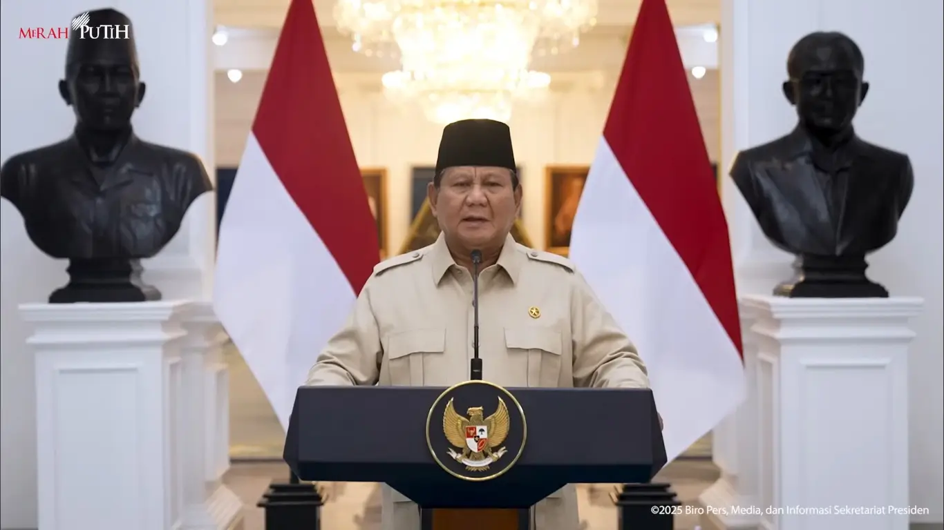 Presiden RI, Prabowo Subianto ketika menyampaikan pidatonya dalam rangka memperingati Hari Sumpah Pemuda ke-79 di Istana Kepresidenan, Jakarta, Selasa (28/10/25). (Foto: Tangkapan layar YouTube/Sekretariat Presiden)