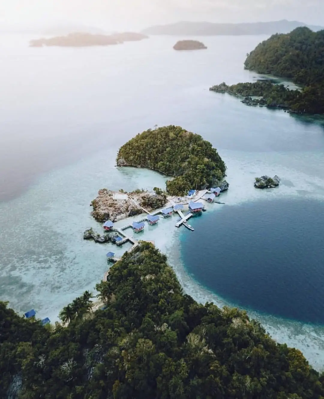 Pulau Sombori di Sulawesi Tengah yang dijuluki kembarannya Raja Ampat. (Foto: Instagram/pesona.indonesia)