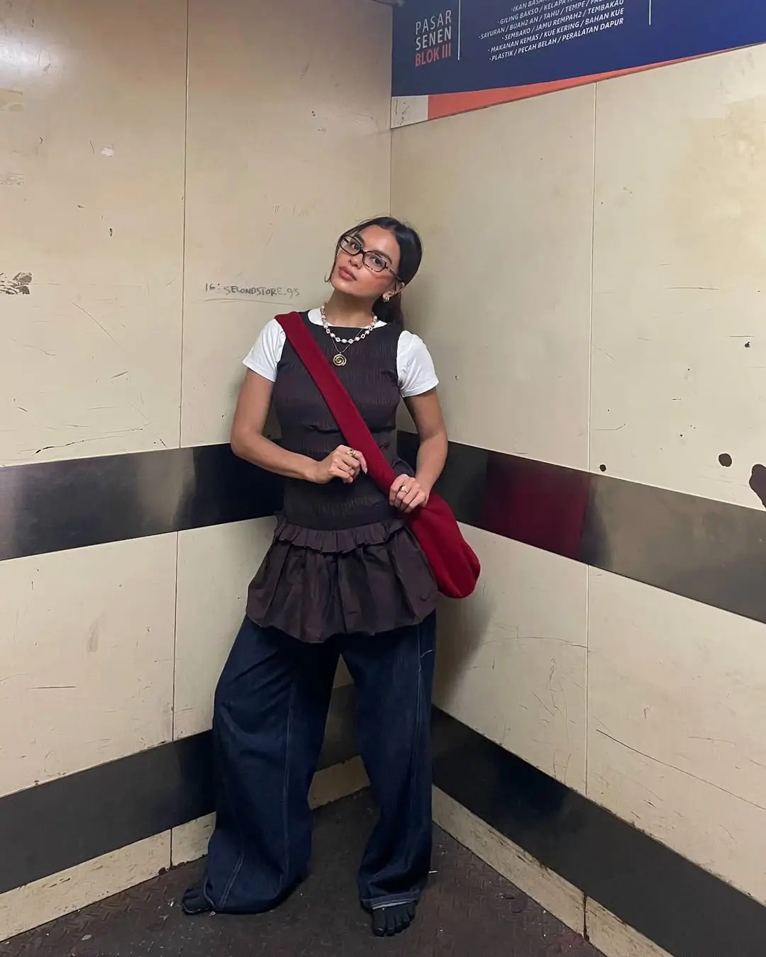 7 Inspirasi Outfit Layering ala Eva Celia  Berkarakter dan Stylish