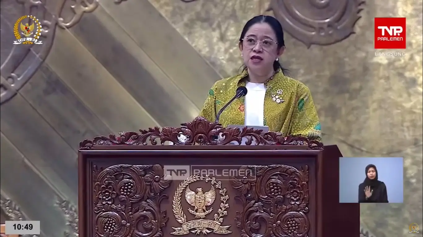 Ketua DPR RI, Puan Maharani ketika menyampaikan pidatonya di Rapat Paripurna DPR di Kompleks Parlemen Senayan, Jakarta, Kamis (02/10/25). (Foto: Tangkapan layar YouTube/TVR Parlemen)