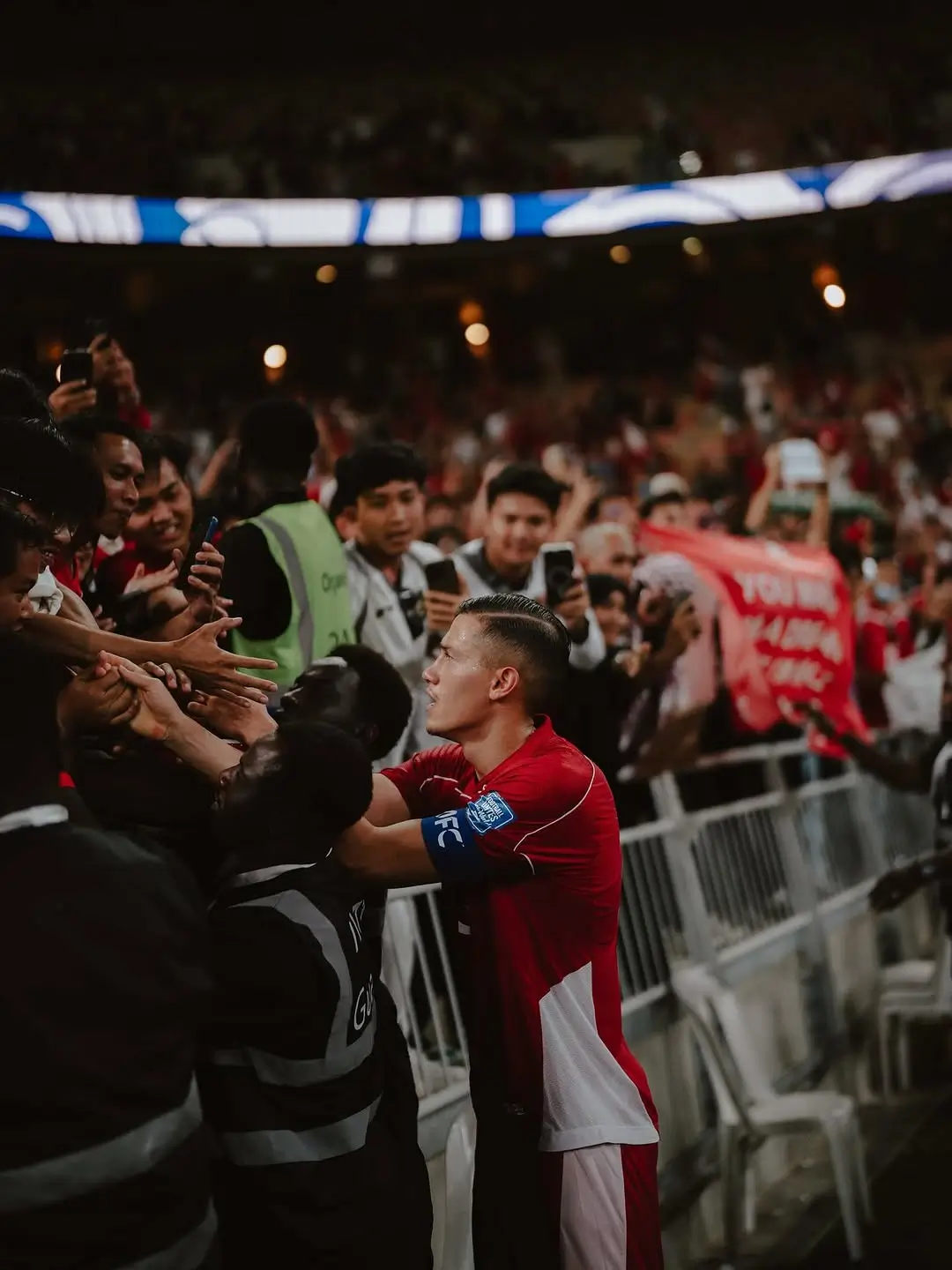 Dari Kekalahan ke Harapan  Gagal pada 2026  Jay Idzes Ingin Bawa Timnas Indonesia ke Piala Dunia 2030