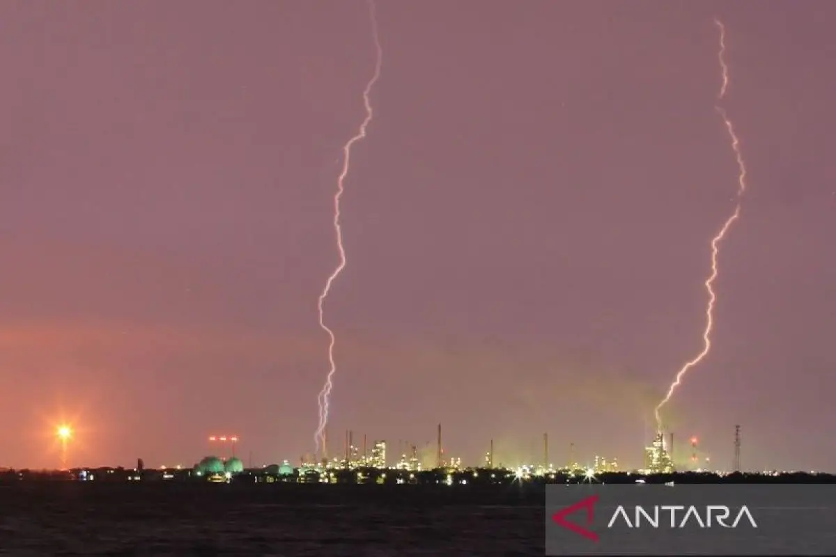 Ilustrasi petir. (Foto: Antaranews.com)