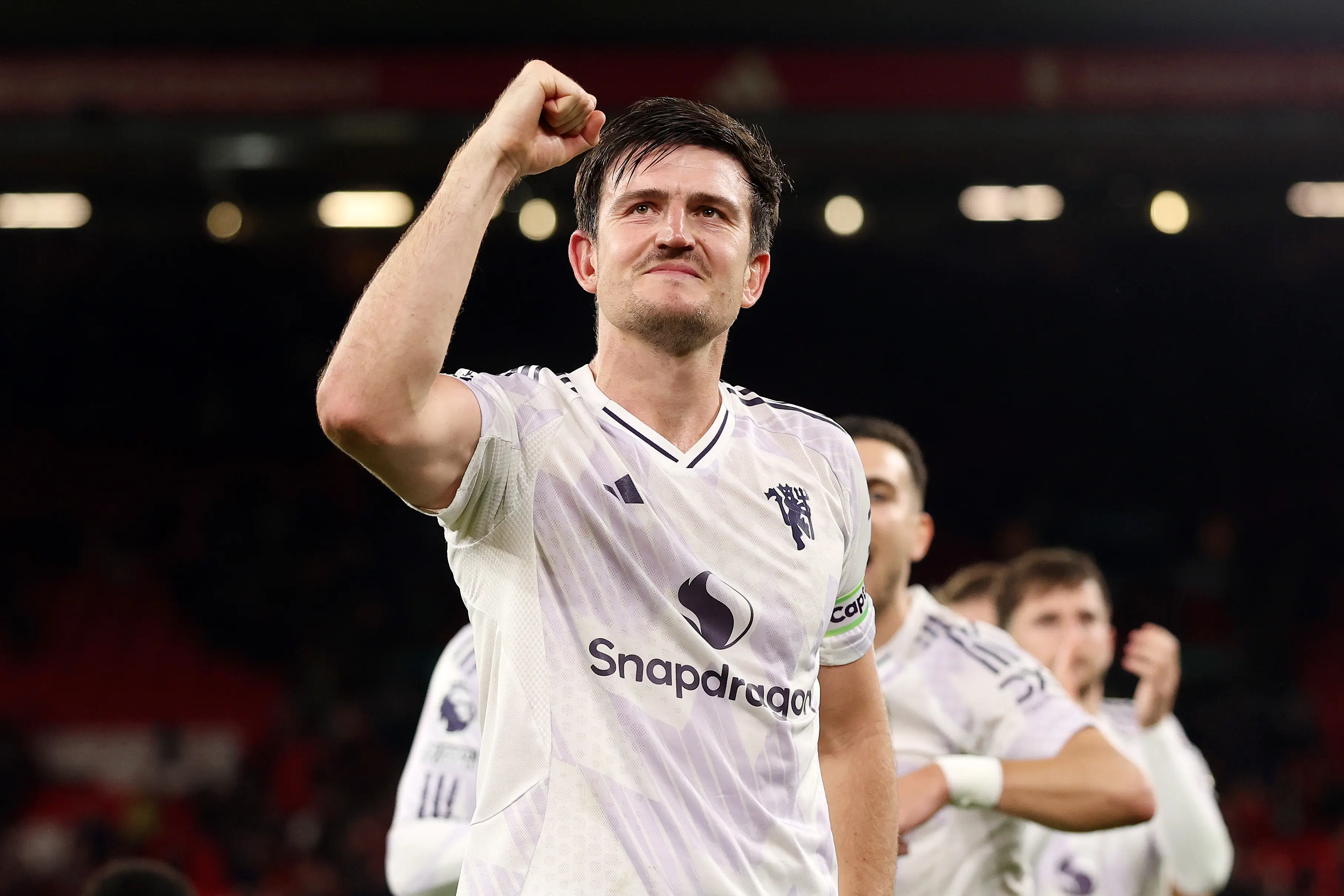 Harry Maguire mencetak gol kemenangan Manchester United atas Liverpool. Foto X Manchester United.