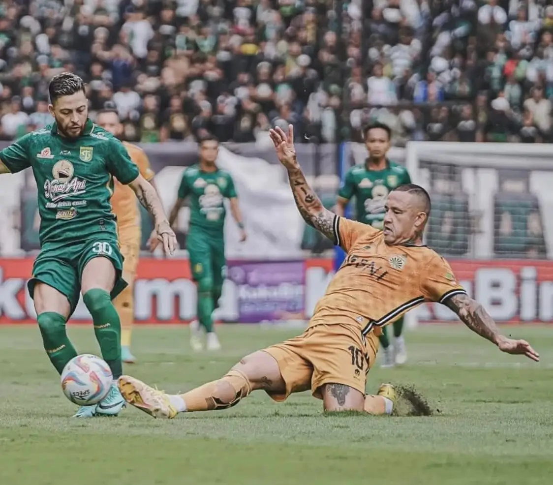 Radja Nainggolan tidak bisa lagi membela Timnas Indonesia lantaran sudah memperkuat Timnas Belgia. Foto Instagram Radja Nainggolan.