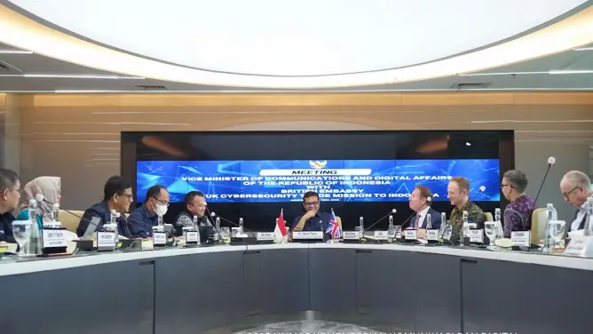 Foto: Wamenkomdigi Nezar Patria dalam pertemuan dengan British Embassy terkait