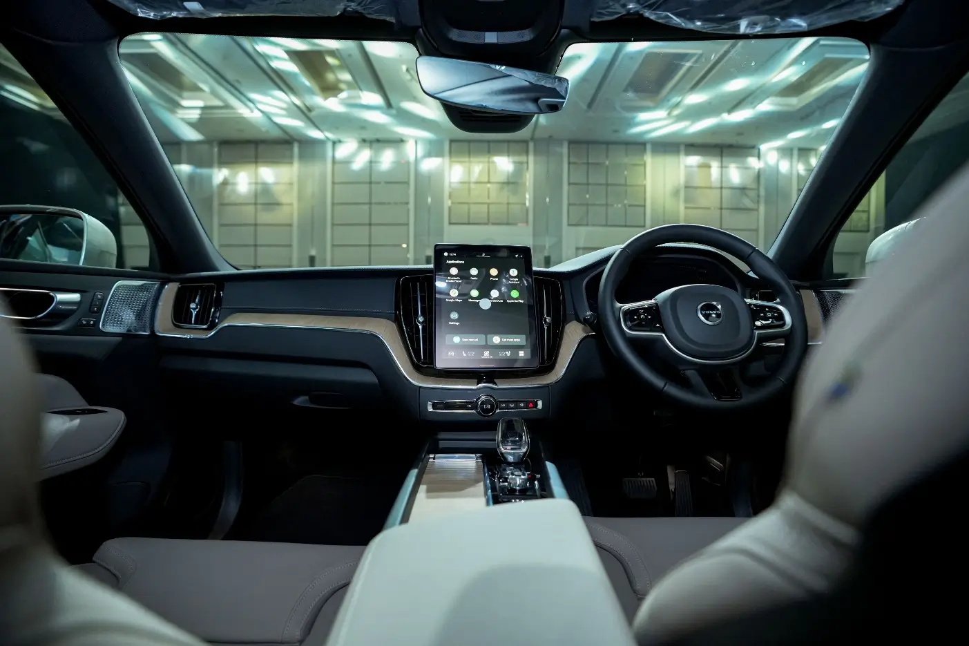 Elegan dan Ramah Lingkungan  Volvo Hadirkan XC60 dan XC90 Versi PHEV dan MHEV Terbaru di Indonesia