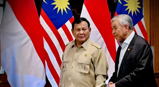 Wakil PM Malaysia, Ahmad Zahid Hamidi (kanan) ketika bertemu dengan Presiden RI, Prabowo Subianto pada Jumat (18/09/26). (Foto: Instagram/ahmadzahidhamidi)