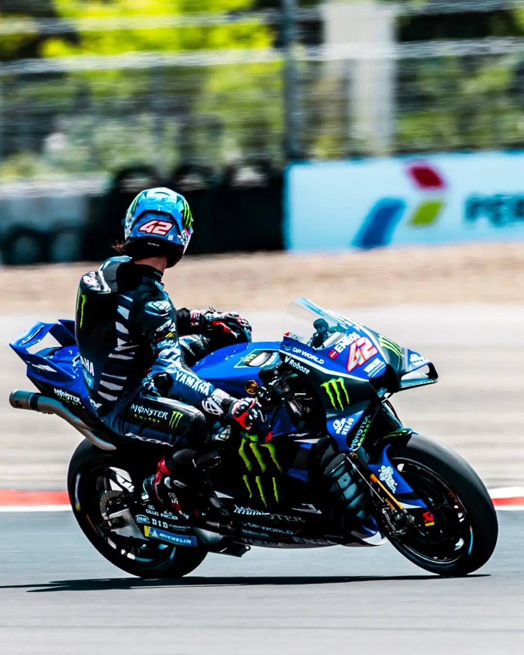 Panas Alex Rins Terlibat Adu Mulut dengan Marshal di MotoGP Mandalika Acungkan Jari Tengah dan Videonya Viral