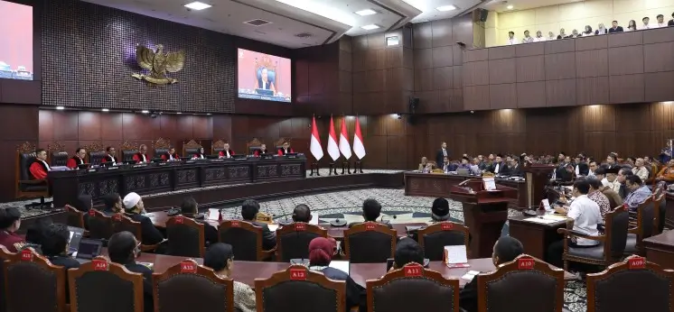 Suasana sidang lanjutan pemeriksaan Perselisihan Hasil Pemilu di ruang sidang Mahkamah Konstitusi (MK), Jakarta pada Rabu (23/09/26). (Foto: mkri.id)
