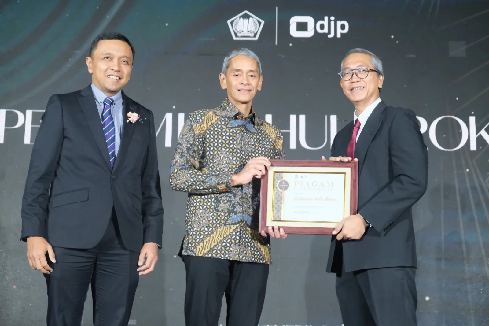 Pembayar Pajak Terbesar  Pertamina Hulu Rokan Menerima Penghargaan Tax Award 2023 