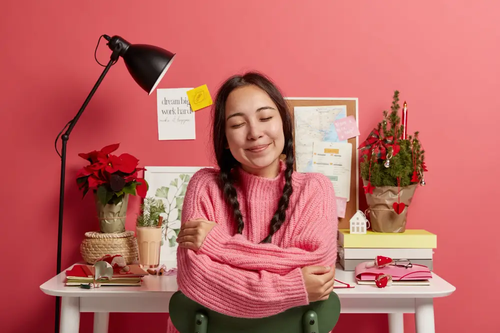Ilustrasi seorang perempuan melakukan me time. (Foto: freepik/wayhomestudio)