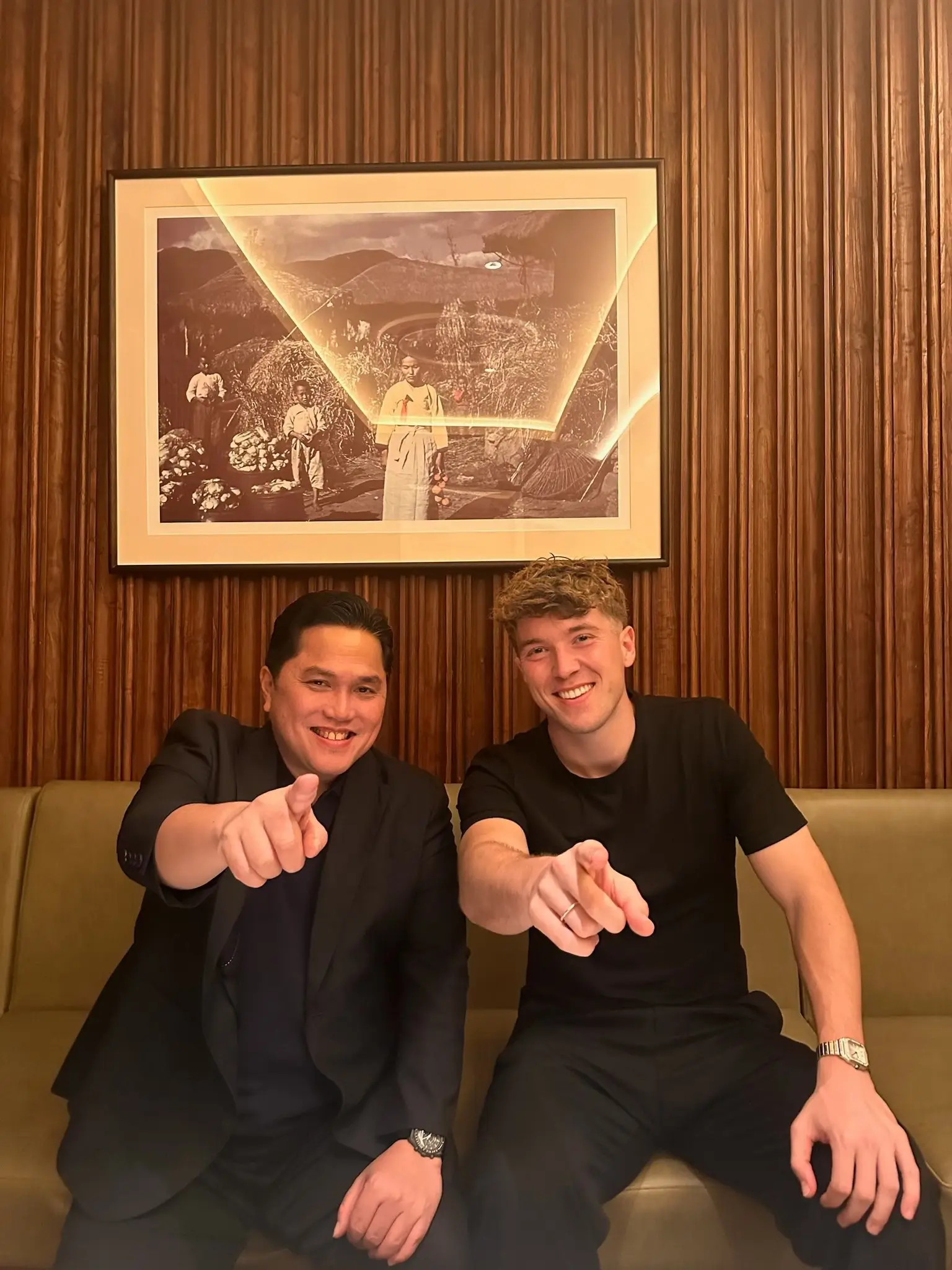 Ketua Umum PSSI, Erick Thohir bersama Ole Romeny. (Foto: X Erick Thohir)
