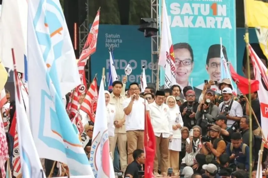 Kampanye akbar Ridwan Kamil-Suswono dihadiri politikus Partai Gerindra, Maruarar Sirait pada Sabtu (23/11/24). (Foto: Instagram/maruararsirait)