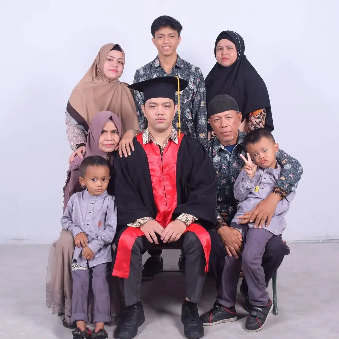 Akbar Apriansyah  Anak Tukang Parkir yang Terpilih Menjadi Indonesia Youth Leader SSEAYP 2024