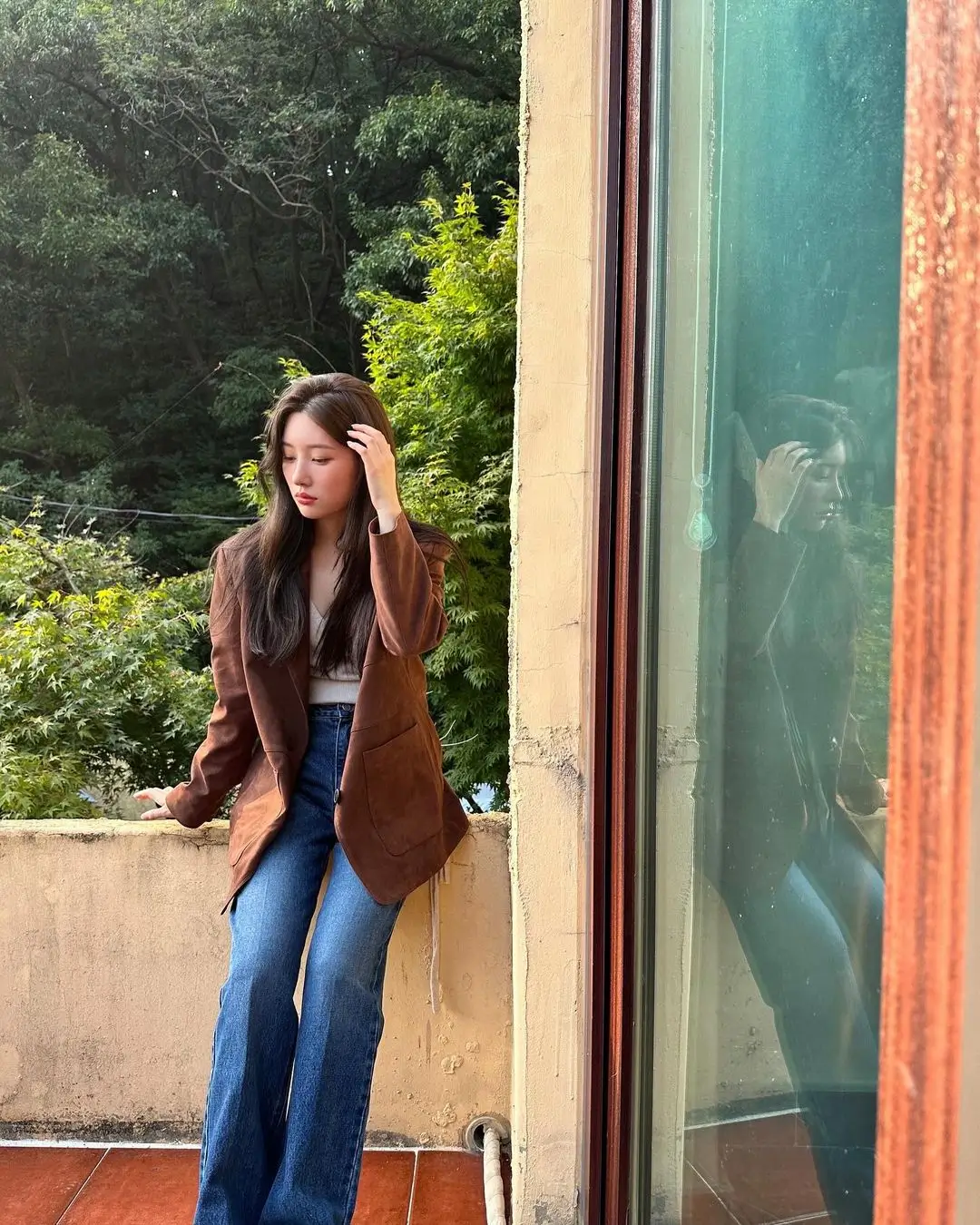 7 Inspirasi Outfit Gen Z Trendi ala Idol Aktris Jung Chae Yeon  Bintang Drakor    Family by Choice   