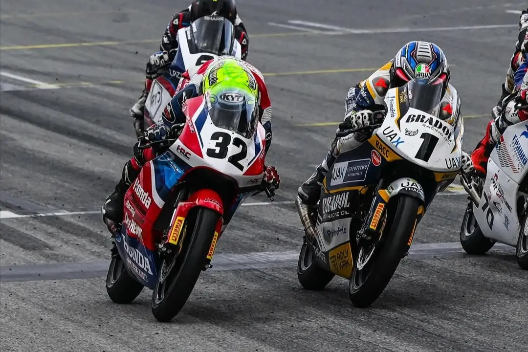 Kiandra Ramadhipa Berhasil Juarai ETC 2025 Catalunya  Start Posisi 24 hingga Finish Terdepan  Indonesia Raya Berkumandang di Spanyol