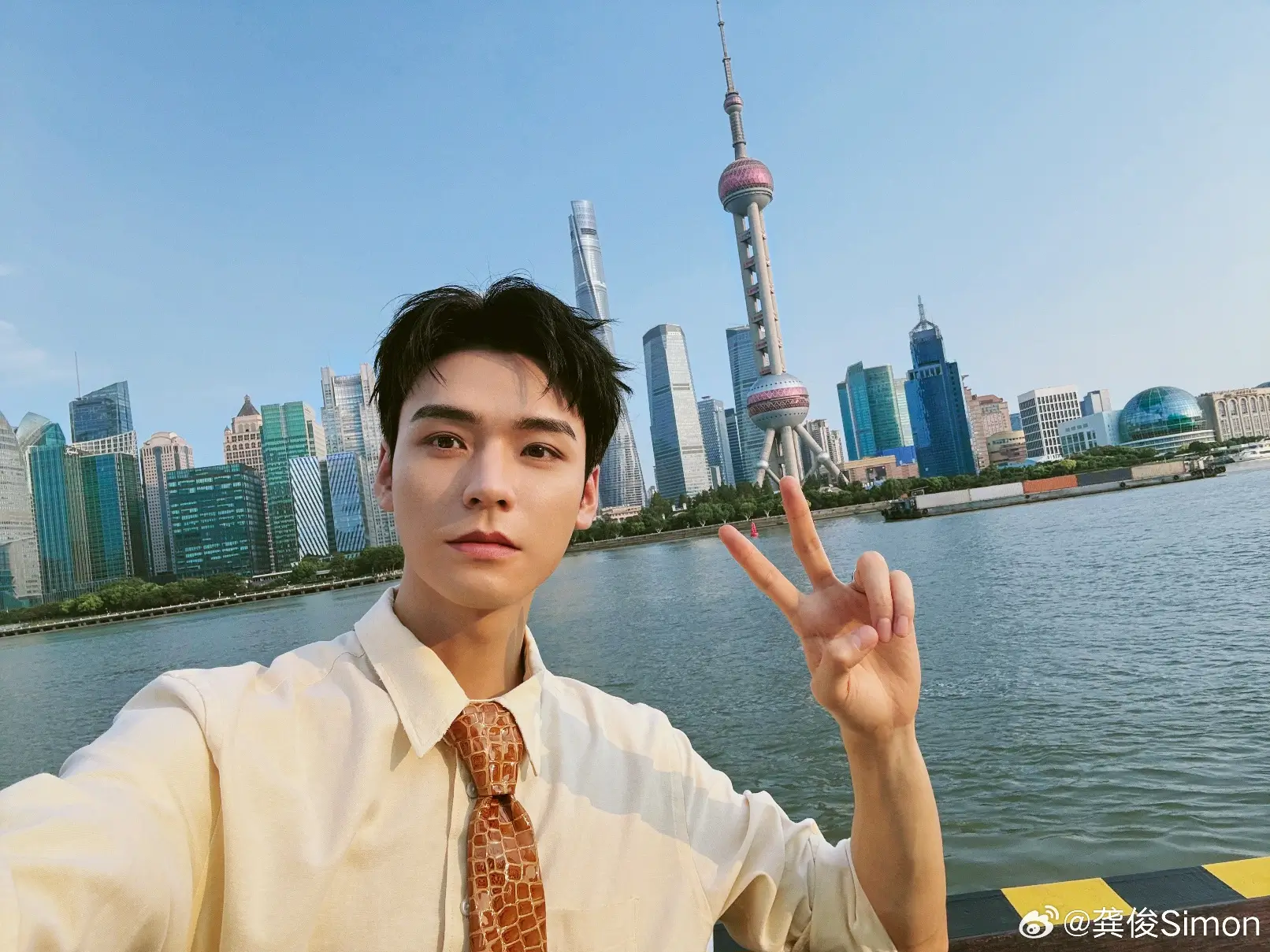 Gong Jun Aktor Ganteng yang Comeback Lewat Drama Fantasi Blood River