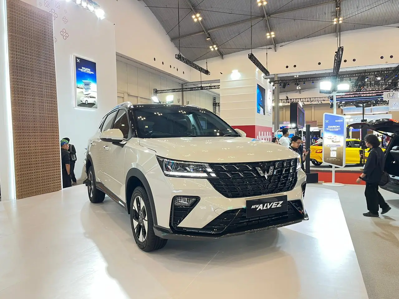 Wuling New Alvez di GJAW 2025. (Foto: ThePhrase.id/Rangga Bijak)
