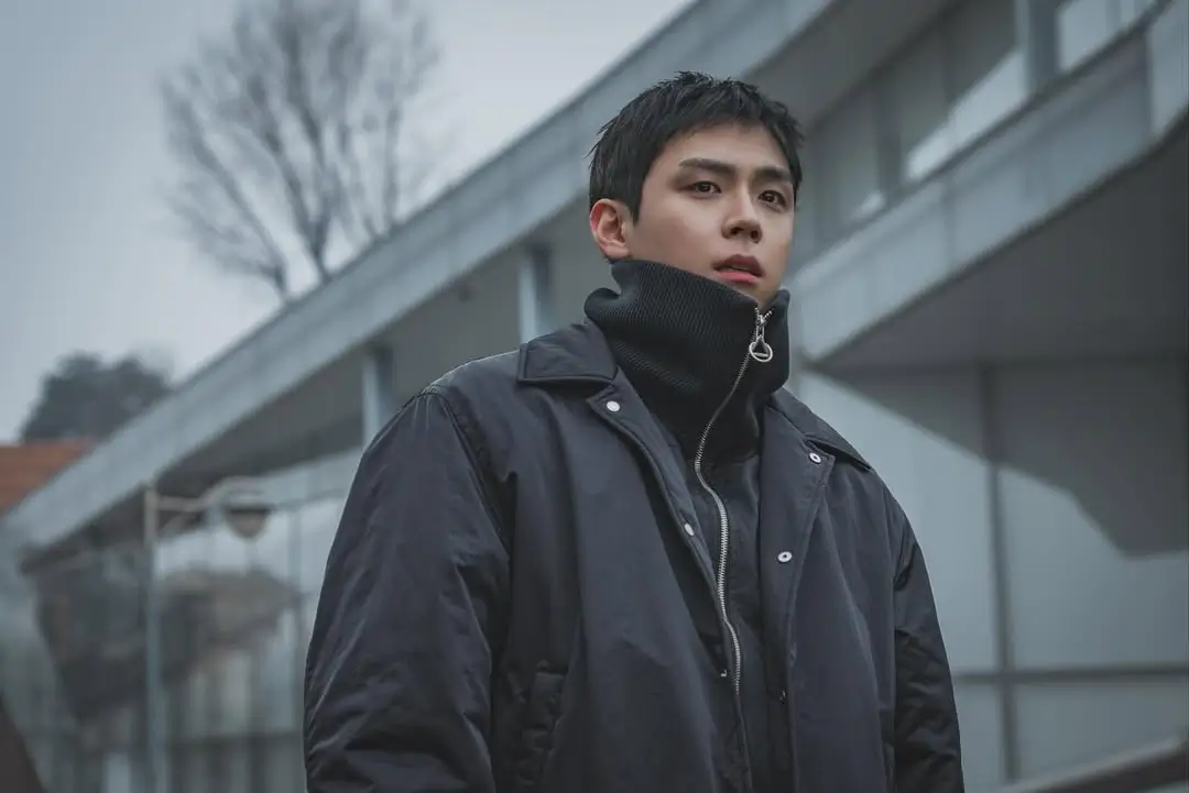 Makin Naik Daun Intip Jejak Karier Kim Do Hoon Aktor Muda yang Bintangi Moving hingga Dear X