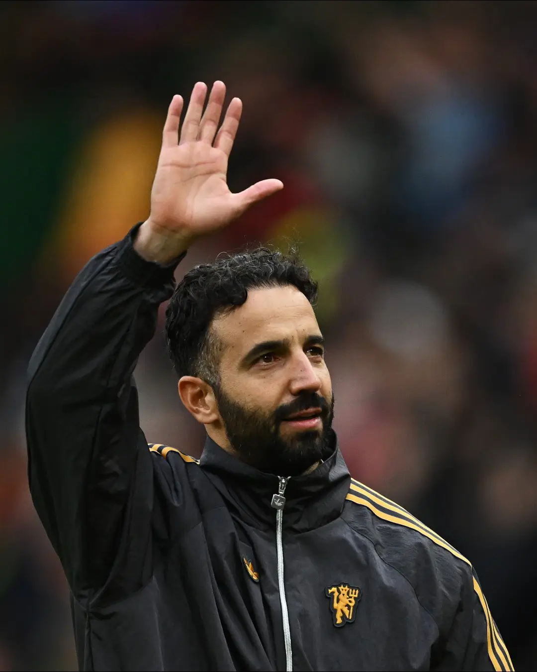 Ruben Amorim menandai satu tahun masa jabatannya sebagai pelatih Manchester United dengan suasana yang lebih positif. Foto Instagram Manchester United.