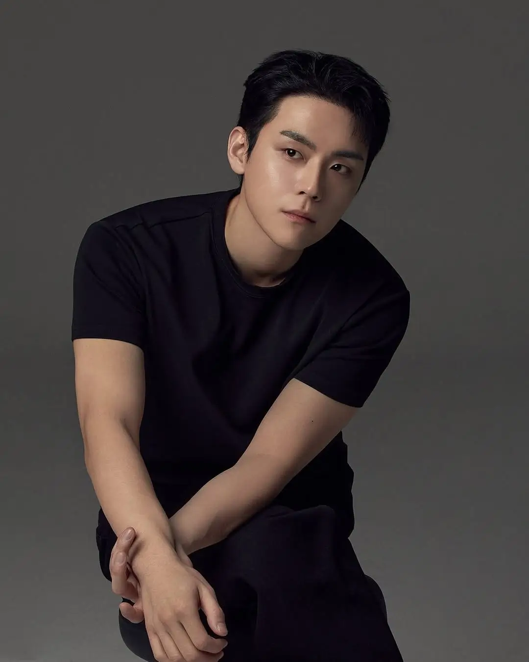 Makin Naik Daun Intip Jejak Karier Kim Do Hoon Aktor Muda yang Bintangi Moving hingga Dear X