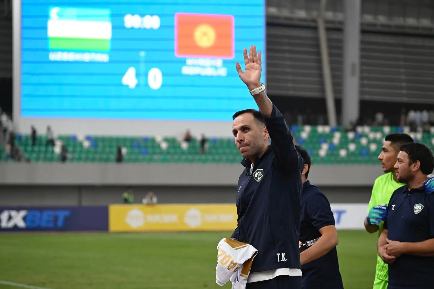 Timur Kapadze tiba di Jakarta dan langsung menjadi perhatian publik sepak bola nasional. (Foto: Instagram Timur Kapadze)