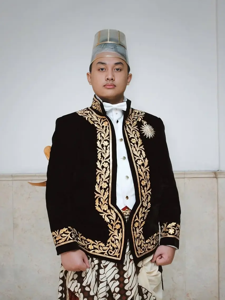 Mengenal Gusti Purbaya Raja Gen Z Keraton Surakarta yang Resmi Diangkat Menjadi Pakubuwono XIV