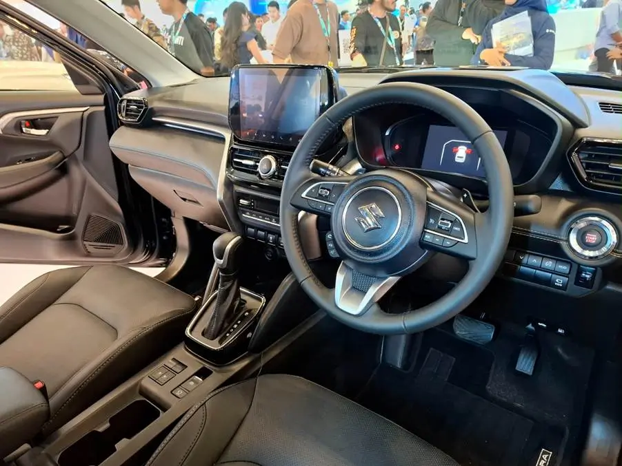 Lebih Modern dan Nyaman  Pembaruan Suzuki Grand Vitara Meluncur di GJAW 2025