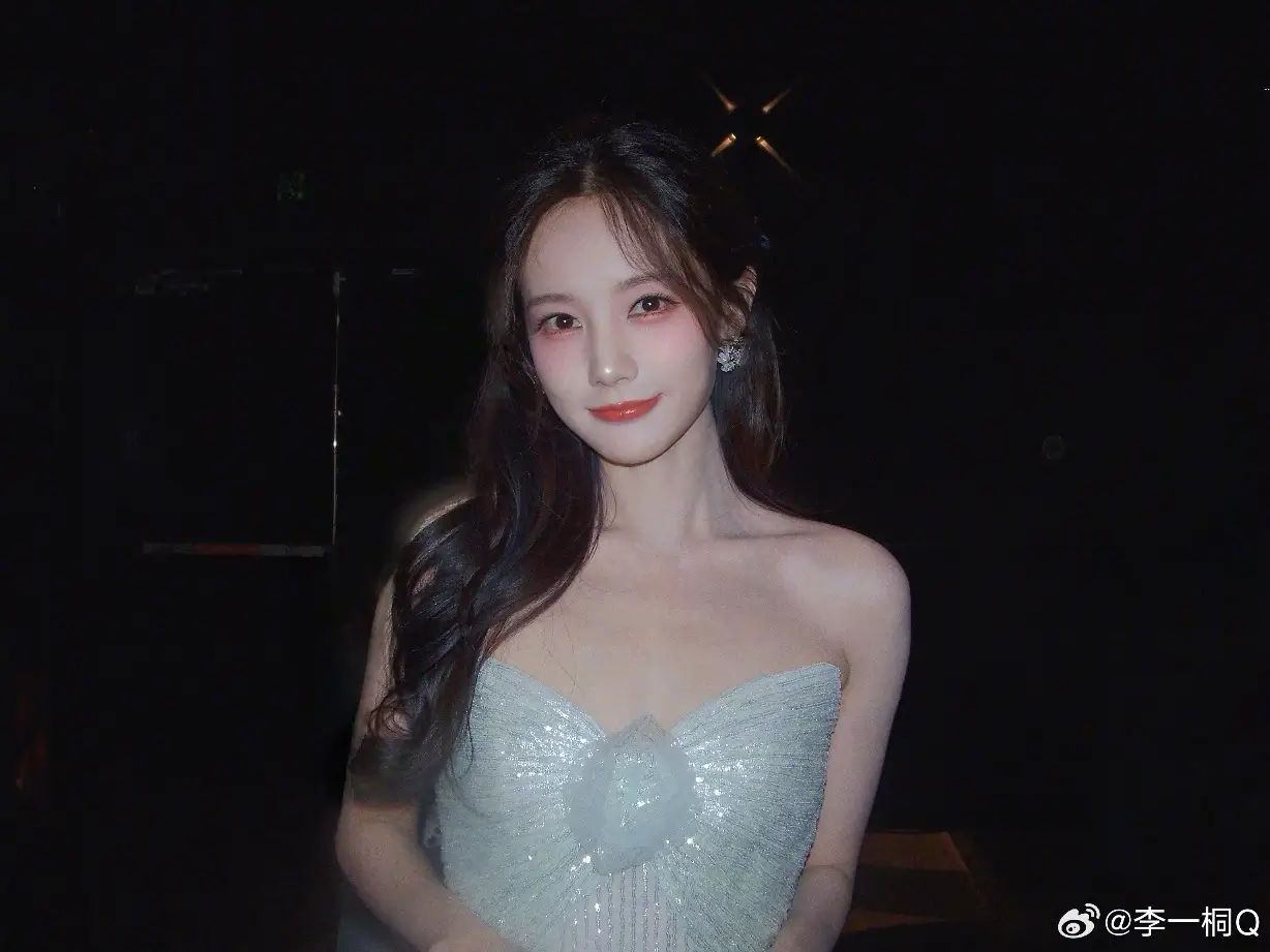 Li Yi Tong  Adu Akting dengan Cheng Yi Lewat Drama Sword and Beloved