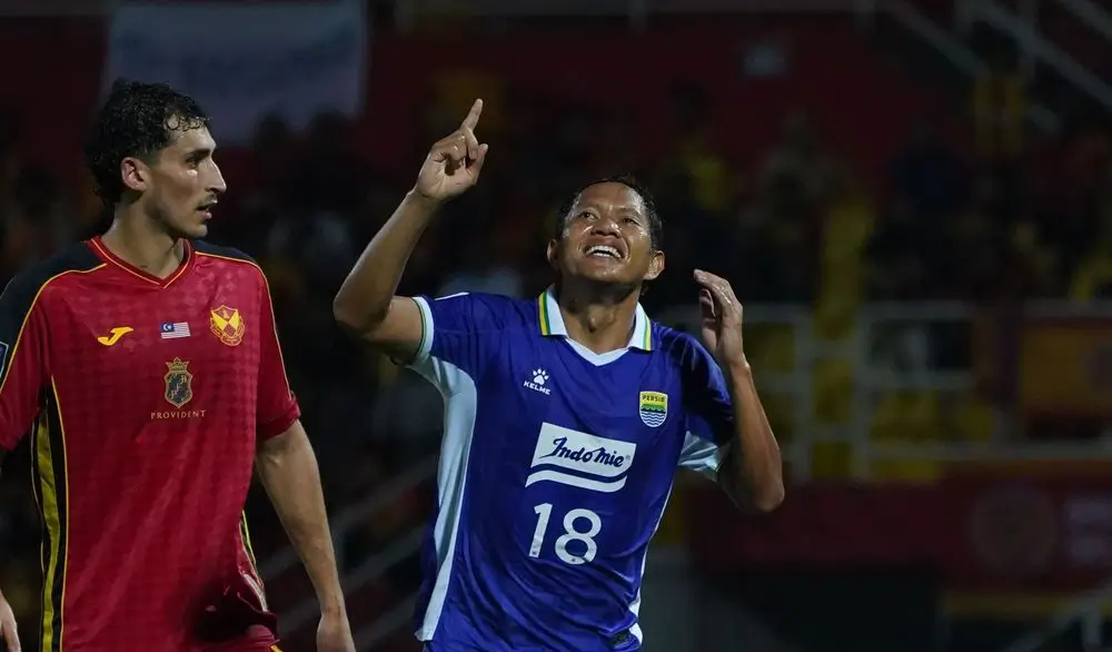 Adam Alis menjadi pahlawan Persib Bandung. Foto Persib Bandung.