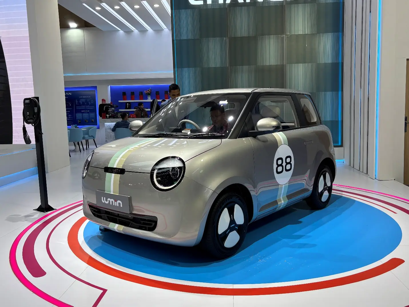 Resmi Debut di Indonesia Changan Perkenalkan 2 Mobil Listrik Sekaligus di GJAW 2025