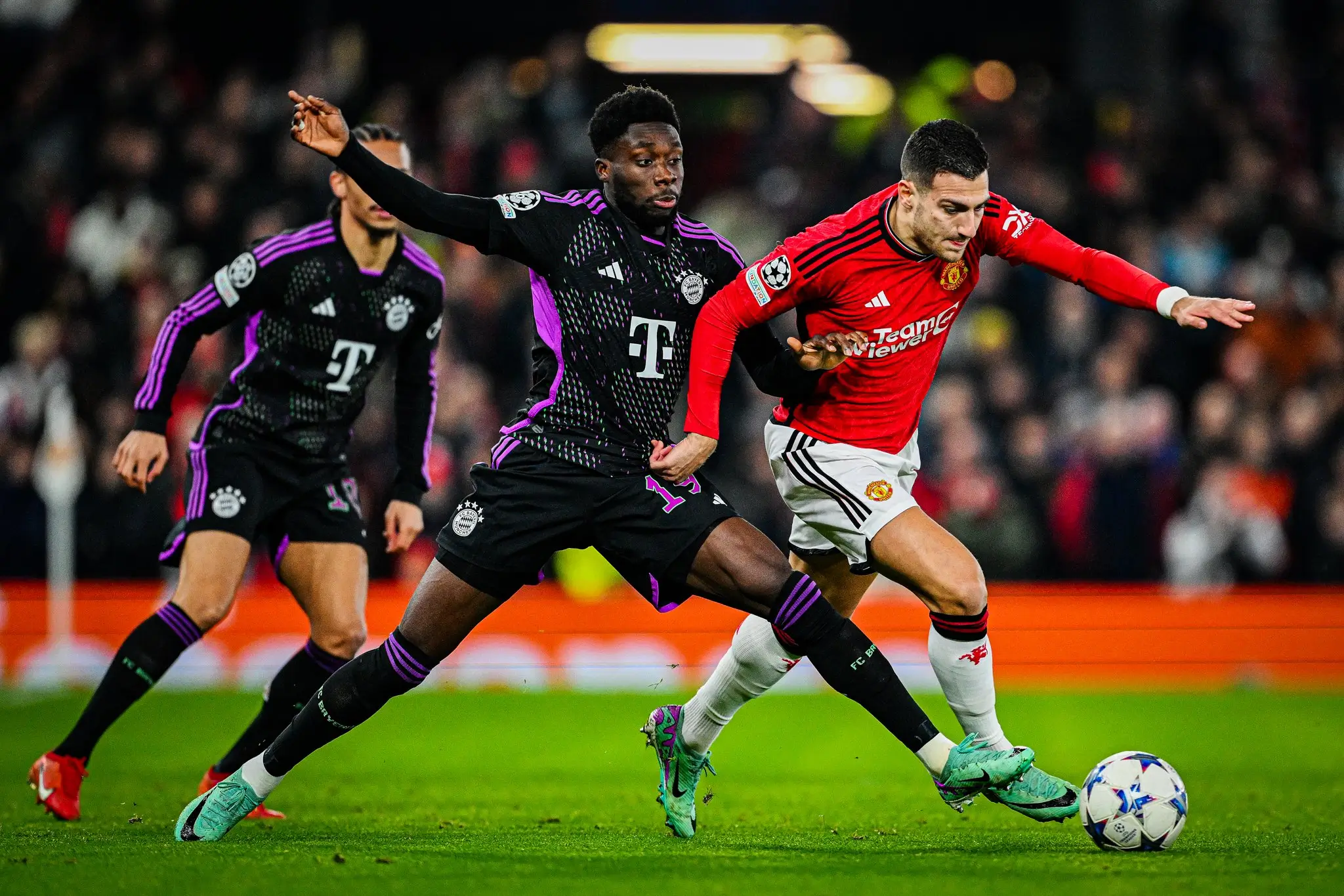 Manchester United kehilangan delapan pemain untuk melawan Liverpool. (Foto: Istimewa)