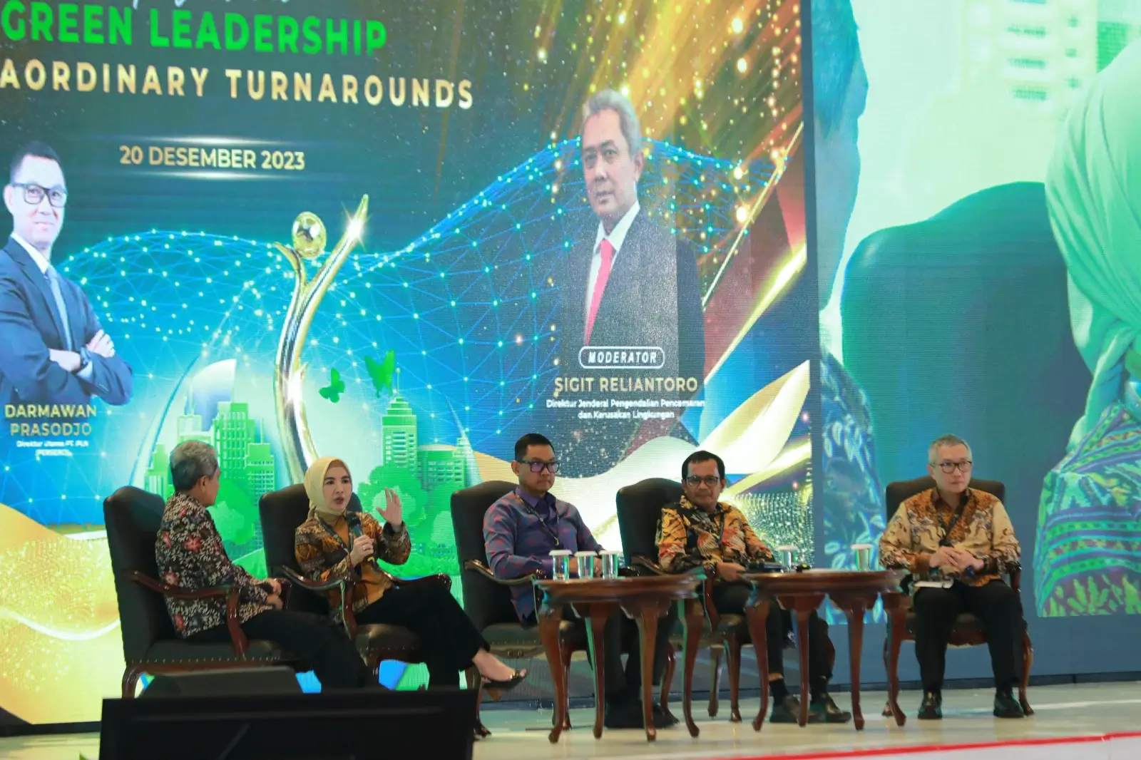 Raih Green Leadership Utama  Nicke Widyawati Kokohkan Pertamina Pemimpin Transisi Energi