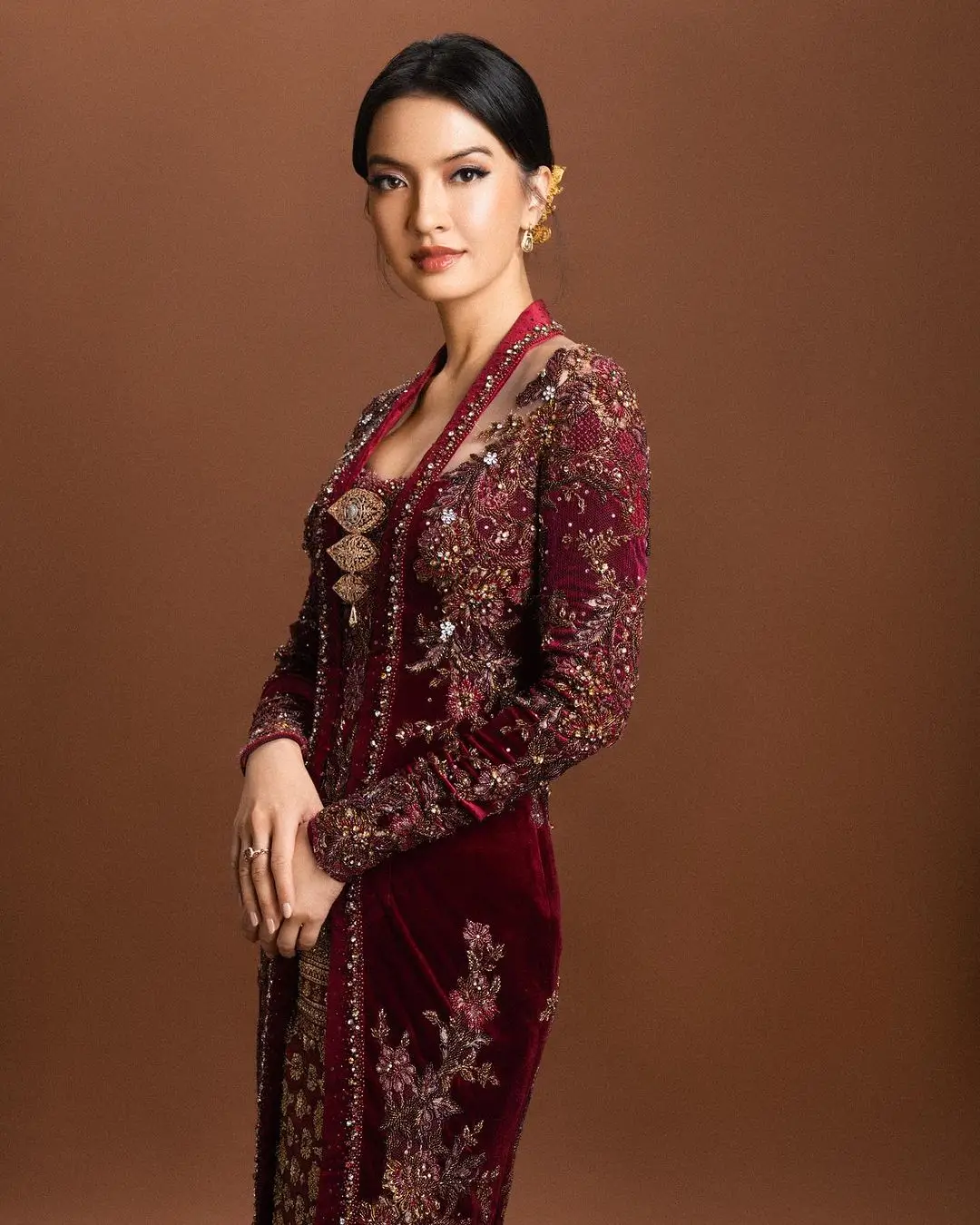 Keren  Deretan Artis Ini Punya Jabatan Penting di Perusahaan Besar