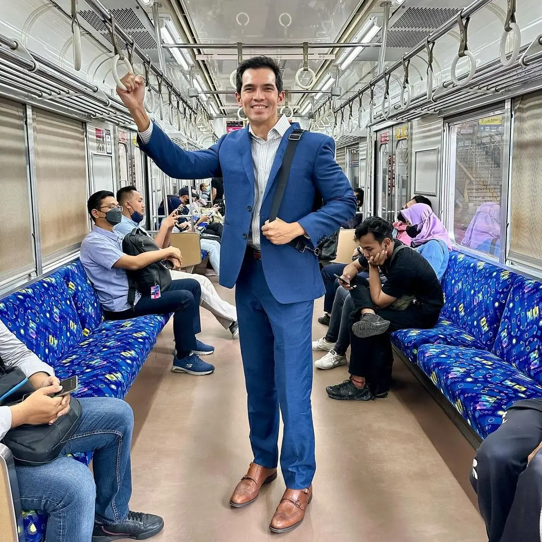 Keren  Deretan Artis Ini Punya Jabatan Penting di Perusahaan Besar