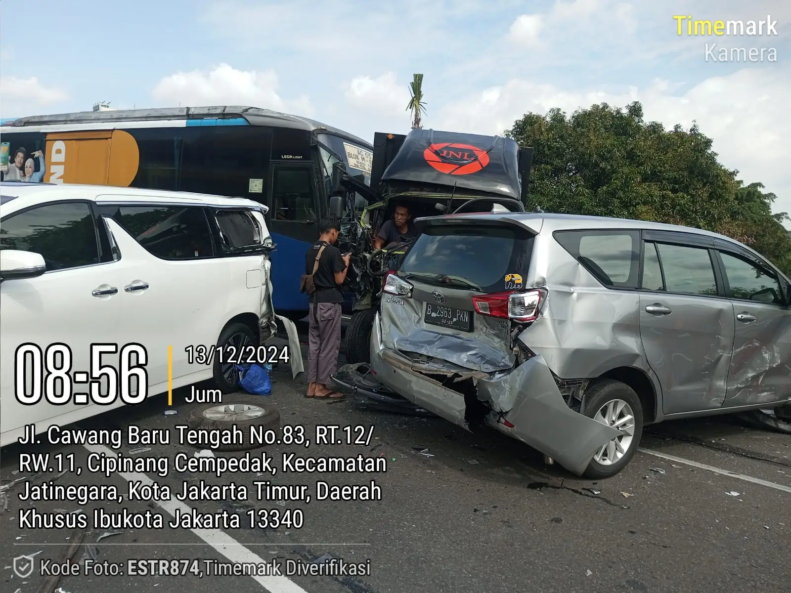 Cegah Tabrakan Beruntun  Pengemudi Harus Tahu Rumus Menjaga Jarak Aman 